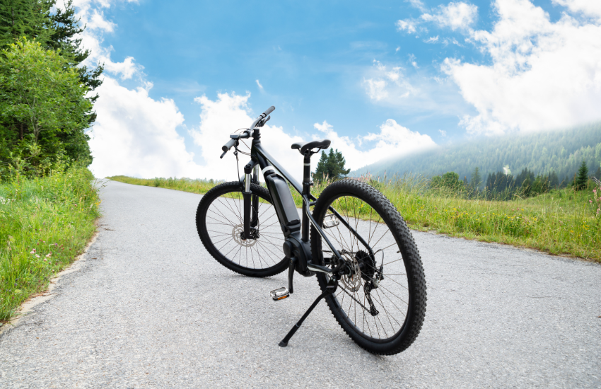 ¿Has probado las bicicletas eléctricas Conoce le valle de Tena sin esfuerzo